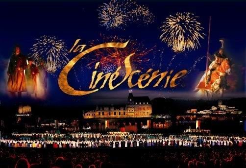 Affiche de la Cinéscénie avec un feu d'artifice